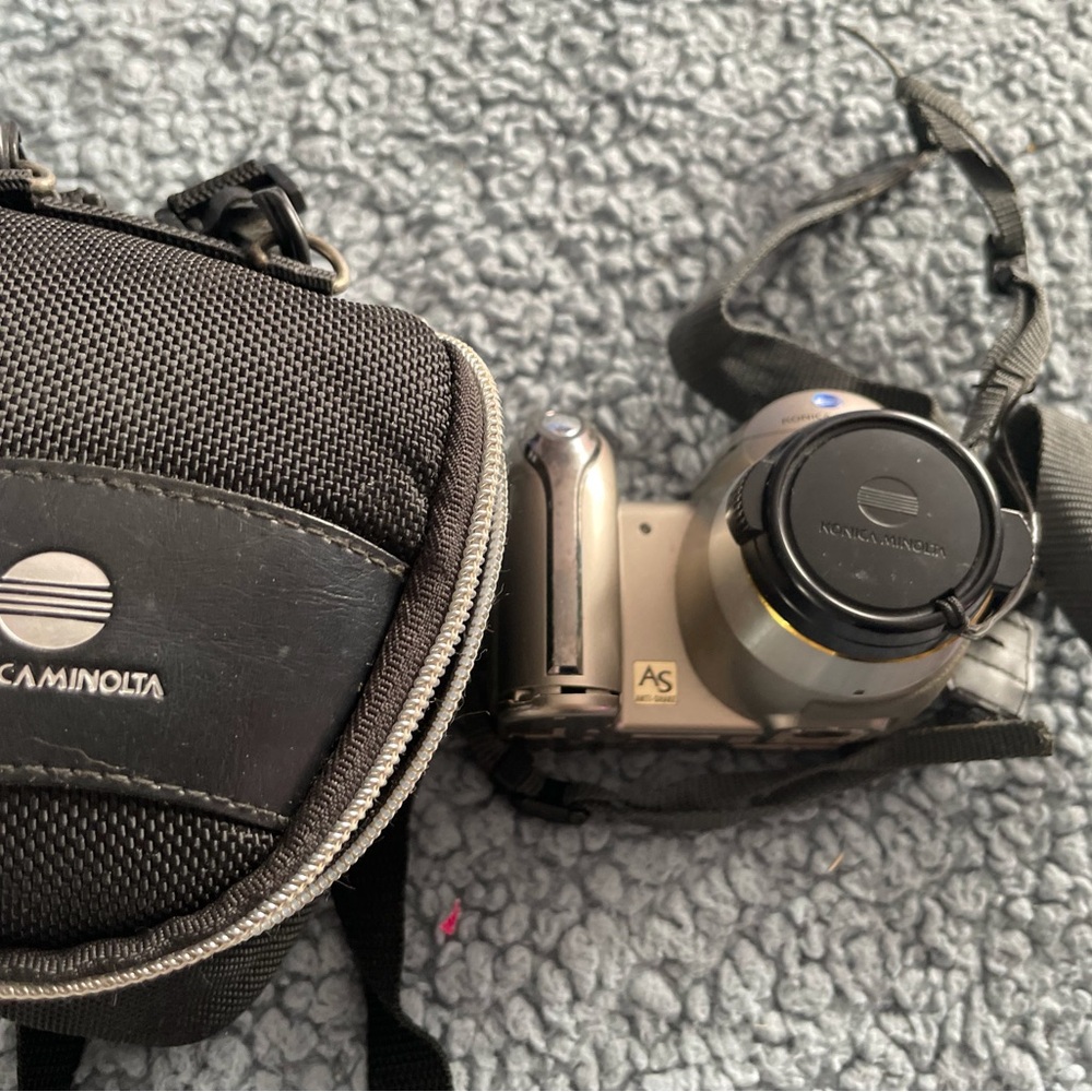 Digital camera Minolta